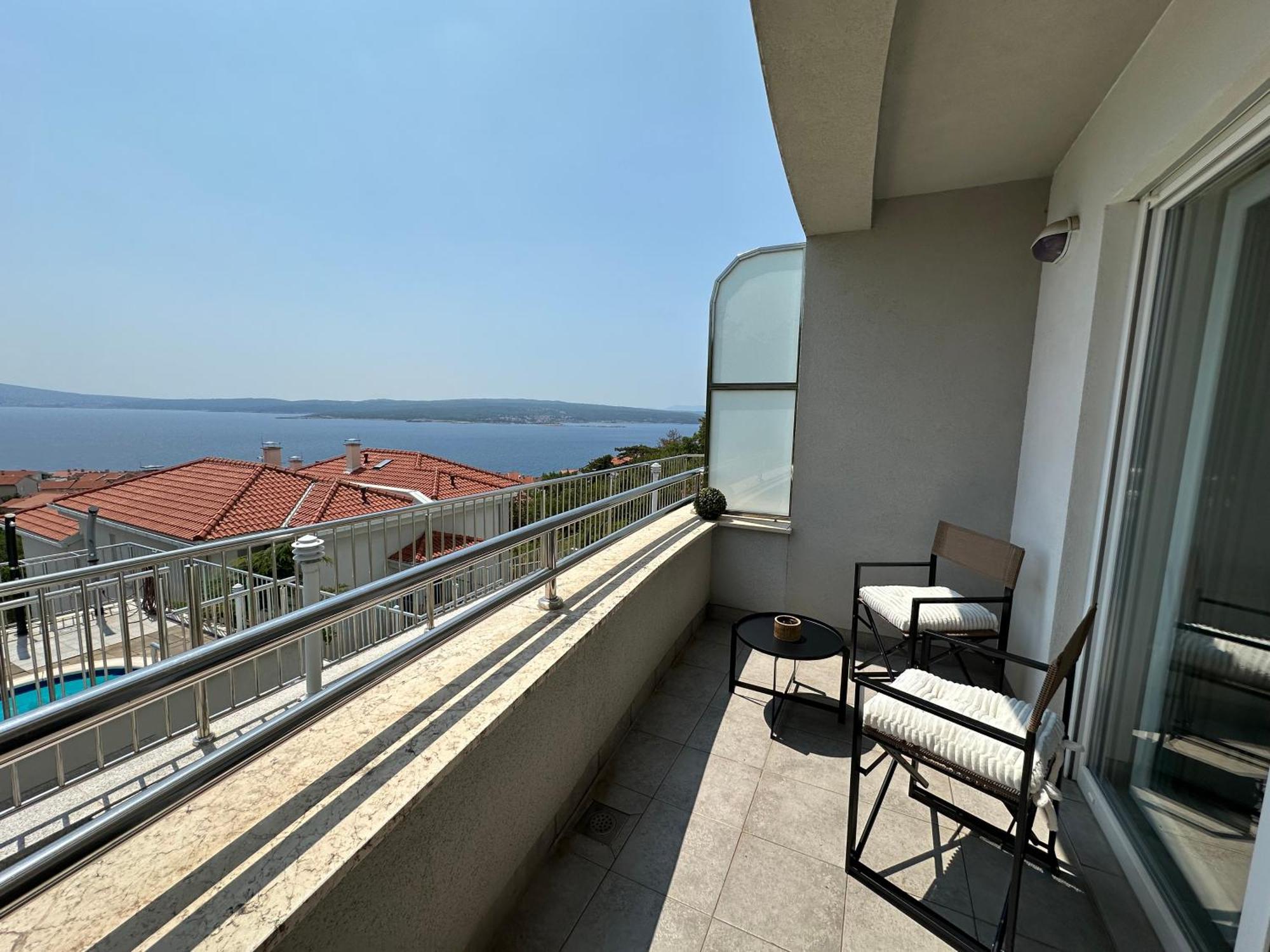 The View Apartment With Pool - Crikvenica Kültér fotó