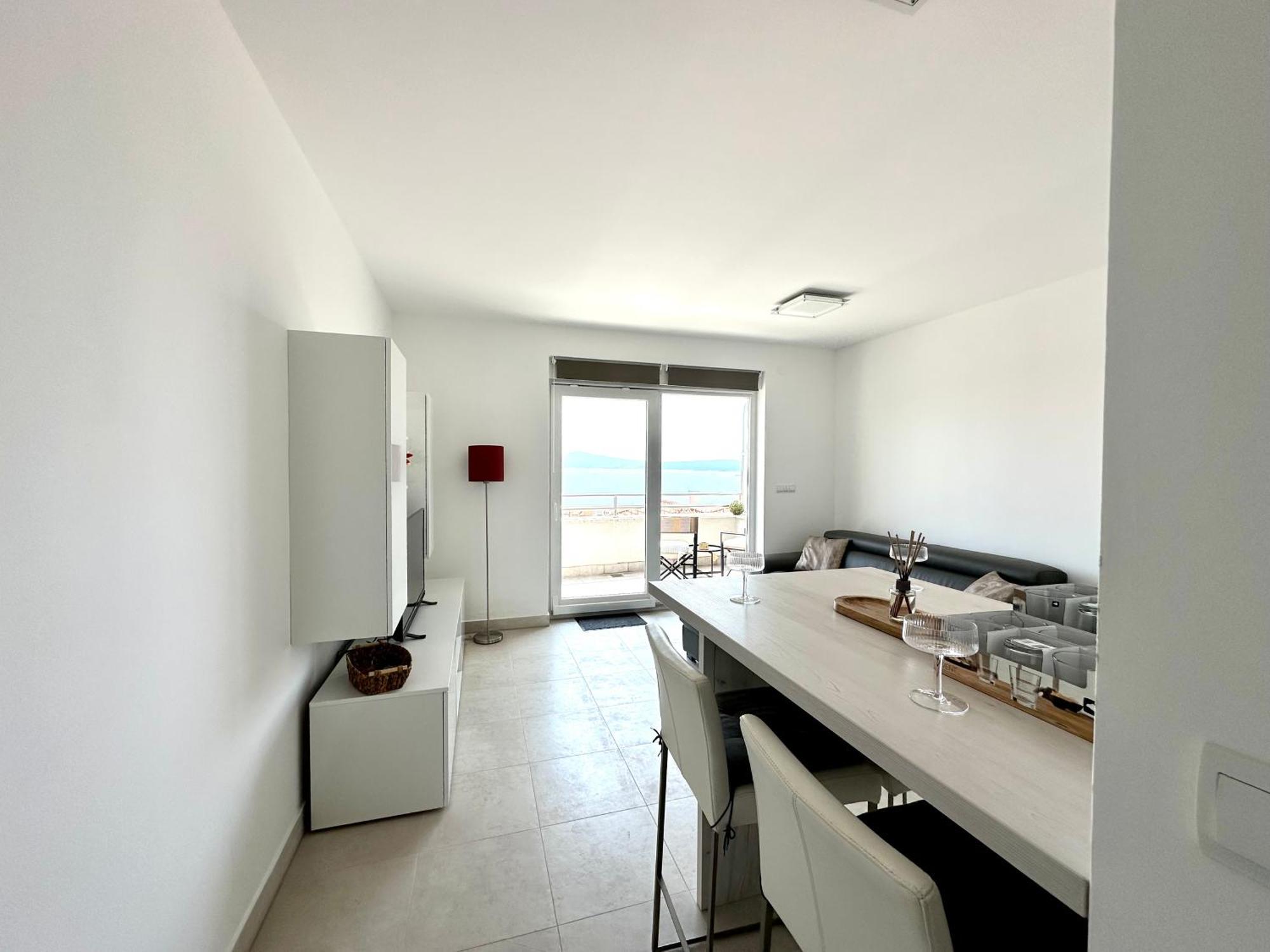 The View Apartment With Pool - Crikvenica Kültér fotó